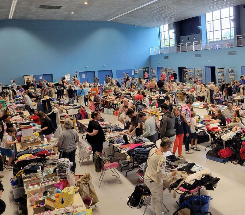 Vide grenier du comité de quartier beauvallon-ville bougault