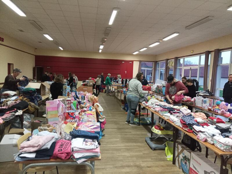 Bourse aux jouets , vêtements et puériculture