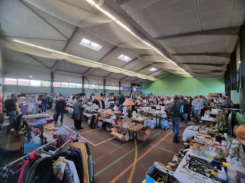 Vide grenier de l école henri barbusse