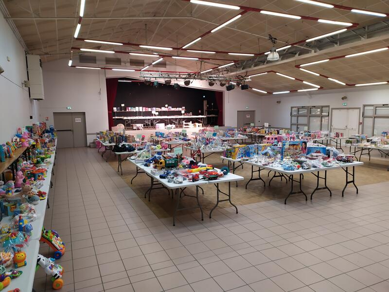 Bourse aux jouets, livres, jeux video