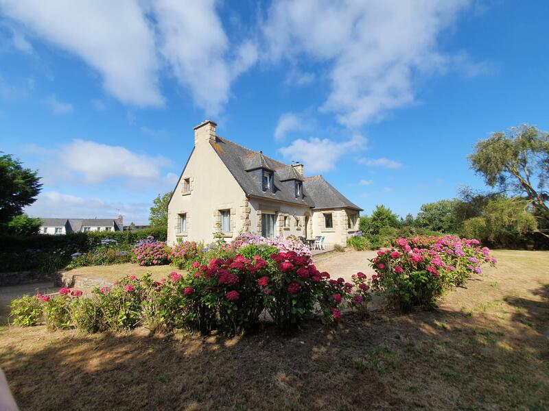 Vide maison et hangar kerfot