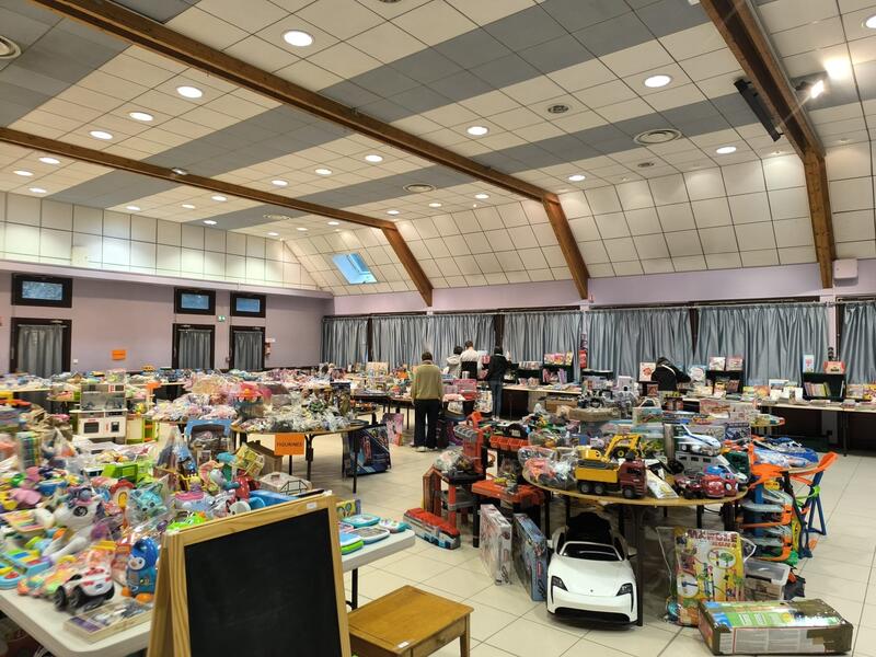 Bourse aux jouets de perrigny-les-dijon organisée par l'association perrigolade
